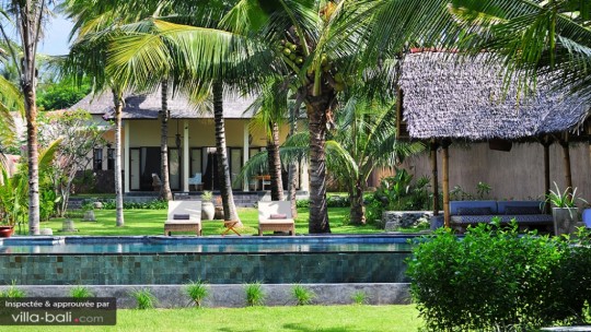 the-beach-villa-sire-cbc2a1ba