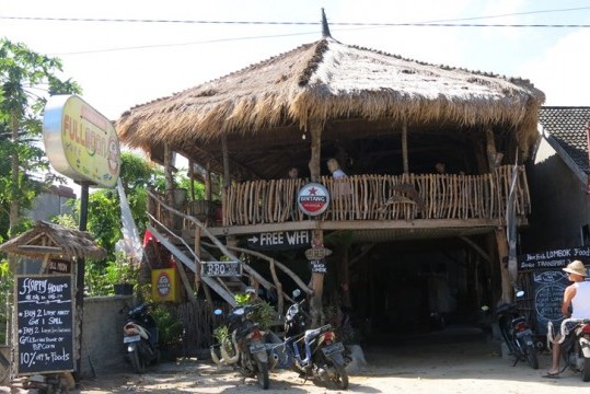 Full Moon Cafe Lombok 