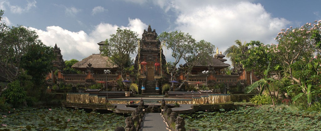 Spectacle - Pura Taman - Ubud