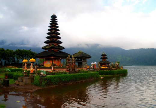 Shanti Travel - voyage à Bali - Ulun Danu Temple
