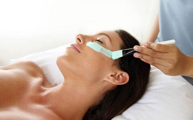 Les soins faciaux sont particulièrement appréciés au centre Vietura Spa. (Crédit photo : balispaguide.com)