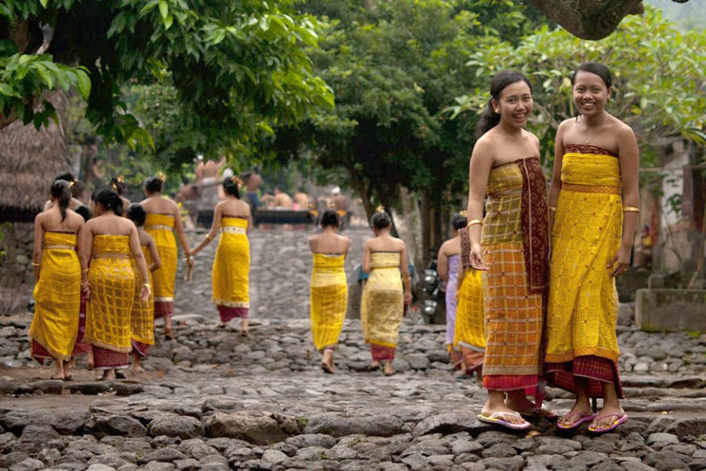 A Tenganan, des traditions remontant bien avant le XIII° siècle perdurent, et les habitants font tout leur possible pour les préserver. (Crédit photo : terraceatkuta.com)