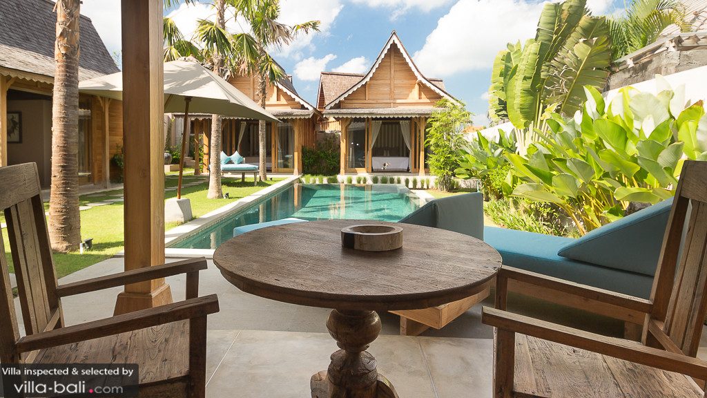 Avec ses bungalows privatifs, la villa Du Bah donne une tonalité intimiste à vos moments de détente. (Crédit photo : www.villa-bali.com)